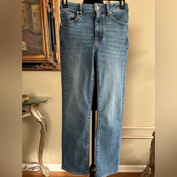 FRAME Reboot Crop Lover Light Wash Straight Leg Jeans High Rise Quiet Luxury 24 - Picture 2 of 6